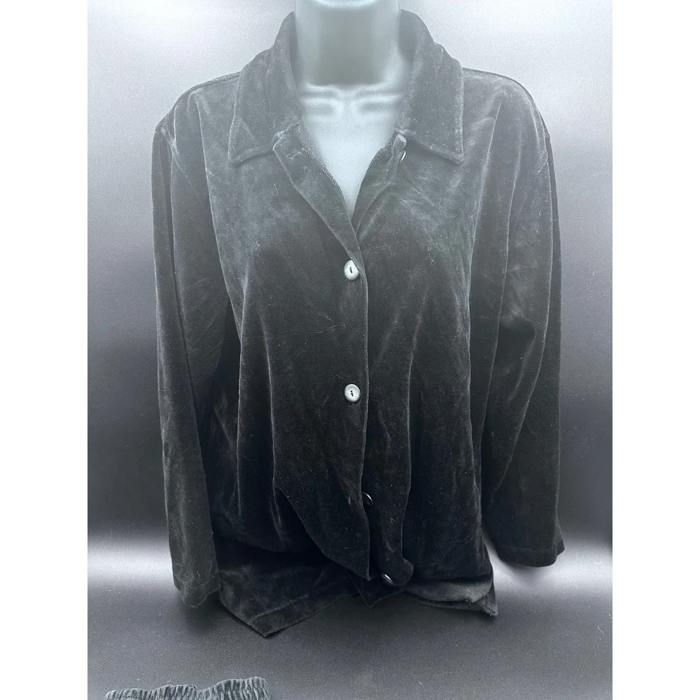 VTG Liz Claiborne Sport Velvet Pajama Set Loungewear Button Up Top Elastic Pants